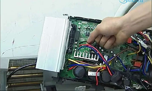 罗定美的空调电话是多少